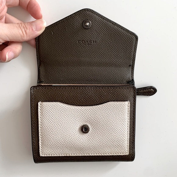 Coach Wallet - Pink Brown - Picture 4 of 8